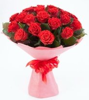 12 adet kırmızı gül buketi Ankara Kızılay çiçek siparişi sitesi