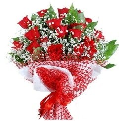 11 kırmızı gülden buket Ankara 14 şubat sevgililer günü çiçek